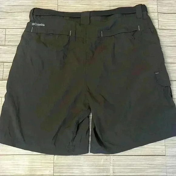 Columbia Silver Ridge Hiking Shorts - Picture 4 of 4